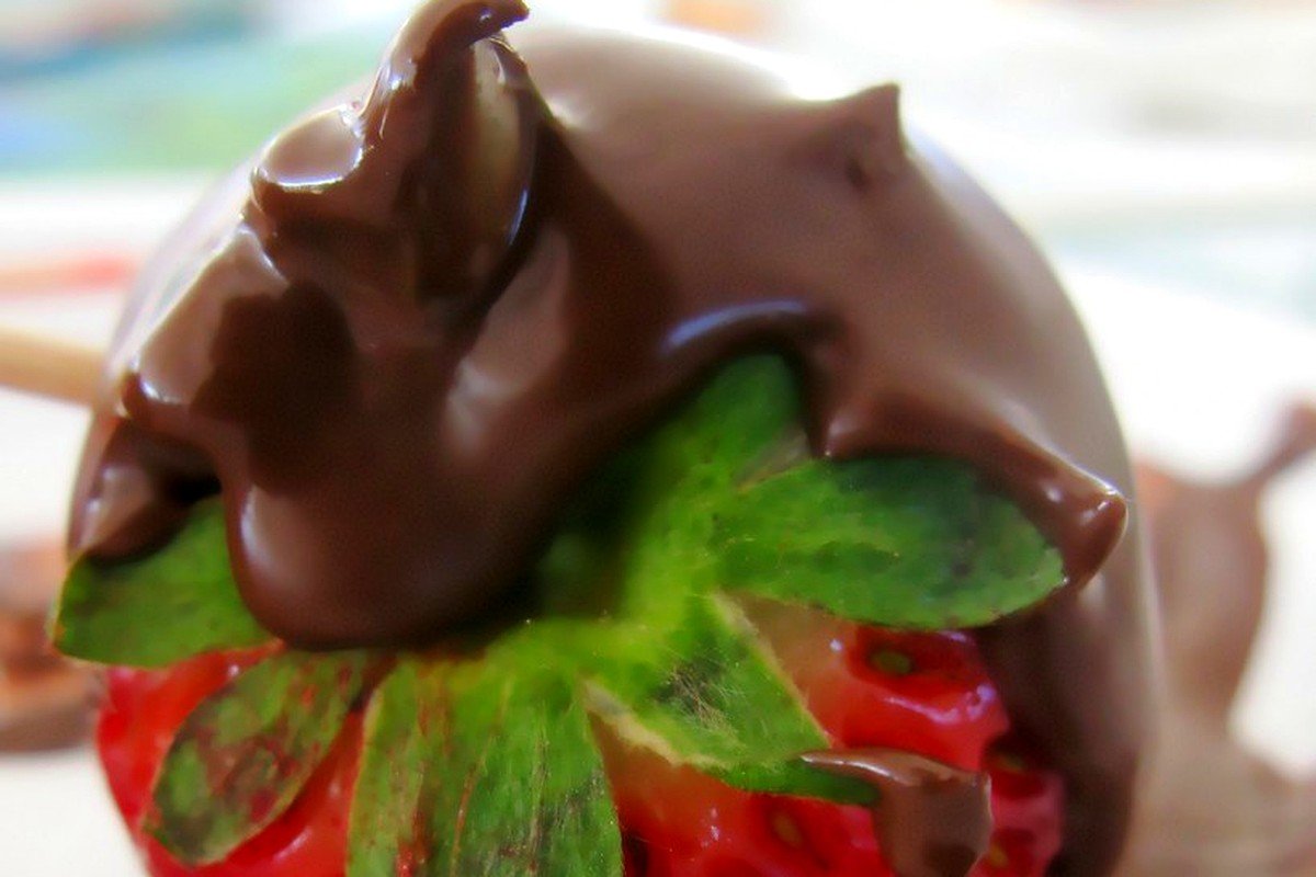 COMMUNITY FAQ #2 for Healthy Strawberry Vanilla Protein Cake with Greek Yogurt Frosting: Storage Recommendations